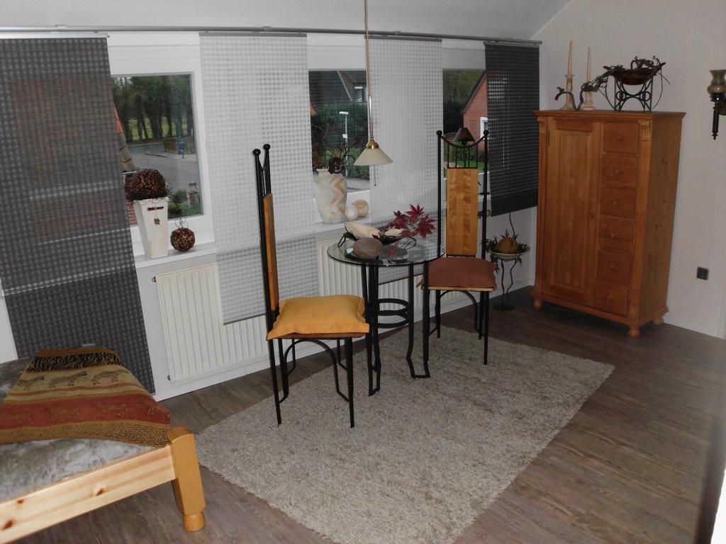 Ferienwohnung Emma Leer Buitenkant foto